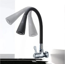 Carregar imagem no visualizador da galeria, Torneira de cozinha preta de parede com jato duplo flexível e base cônica de 1/4