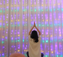 Carregar imagem no visualizador da galeria, Cortina de luzes de Natal LED com 8 modos de iluminação, controle remoto e conexão