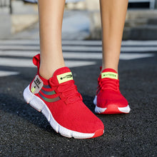 Carregar imagem no visualizador da galeria, Tênis esportivo casual masculino, respirável e leve, em mesh, preto, para corrida
